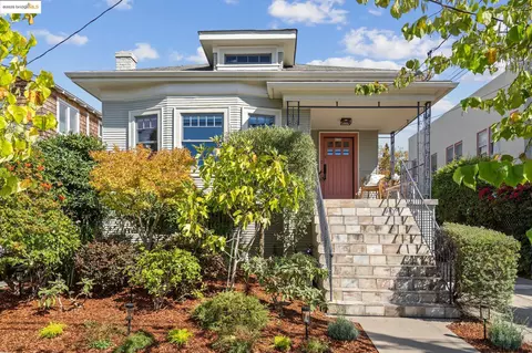 4126 Emerald St, Oakland, CA 94609