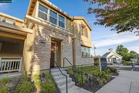 4107 Wallis Ranch Dr, Dublin, CA 94568 photo 1