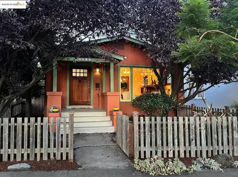 2723 Acton St, Berkeley, CA 94702 photo 1