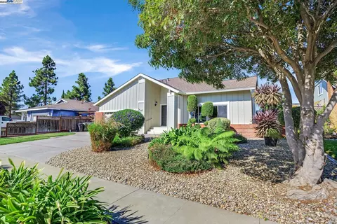 35220 Cornwall Pl, Newark, CA 94560 photo 1