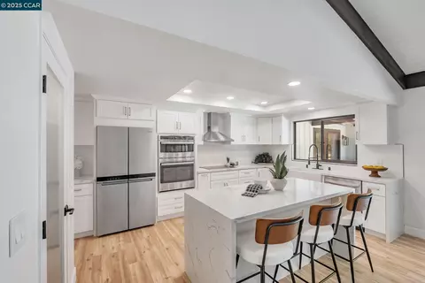 1821 S Main St, Walnut Creek, CA 94595