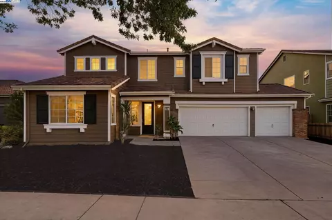 775 Sweetwood Ln, Patterson, CA 95363