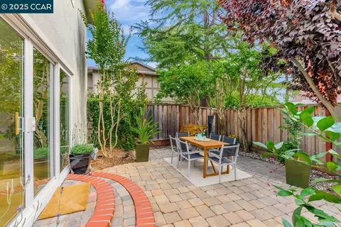 Exterior - 47 Miramonte Dr, Moraga, CA 94556 photo 8 of 12