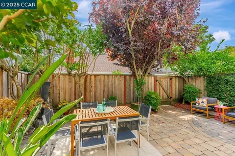 Exterior - 47 Miramonte Dr, Moraga, CA 94556 photo 7 of 12