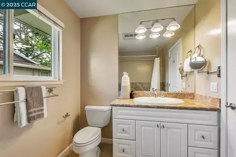 Bath - 47 Miramonte Dr, Moraga, CA 94556 photo 4 of 4