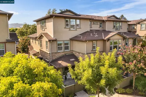 338 El Paseo Cir, Walnut Creek, CA 94596