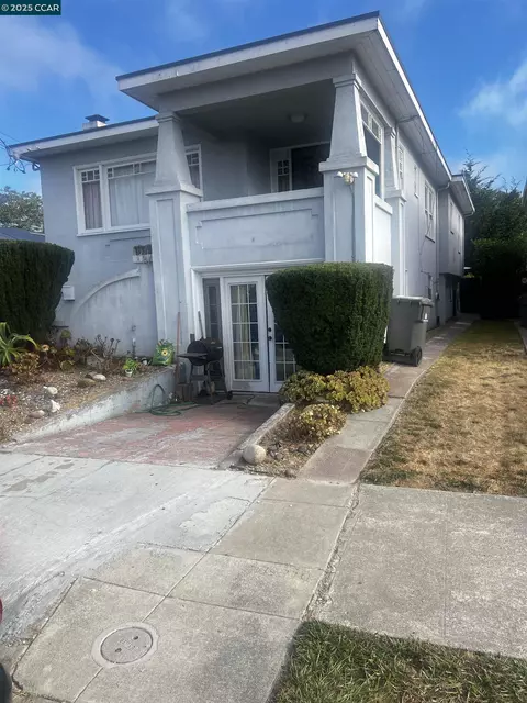 1161 64th St, Oakland, CA 94608
