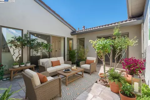 506 Jones Pl, Walnut Creek, CA 94597