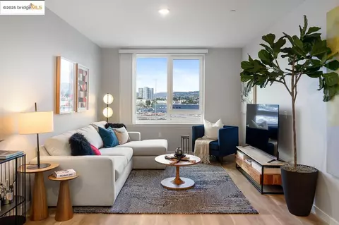 260 Brooklyn Basin Way #540, Oakland, CA 94606