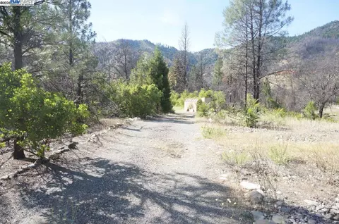 101 River Acres, Junction City, CA 96048 photo 3
