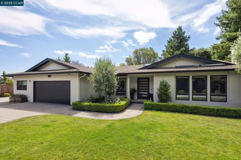 51 Knickerbocker Ln, Orinda, CA 94563