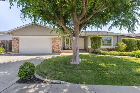 573 Junipero St, Pleasanton, CA 94566 photo 1