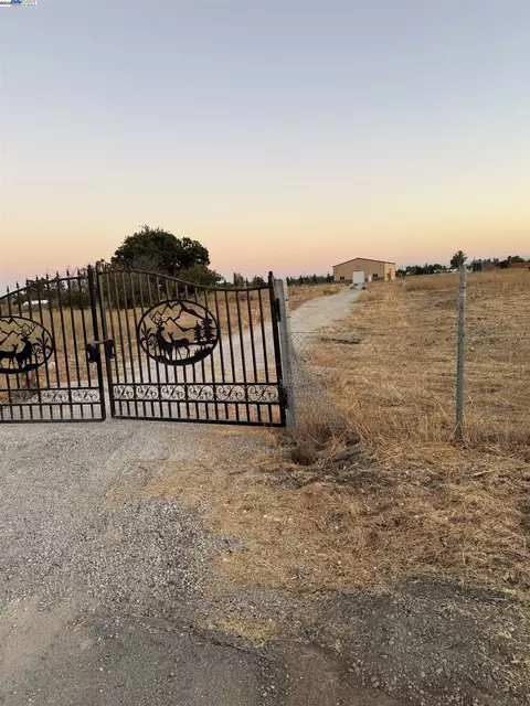 303 Blaine Ln, Knightsen, CA 94548