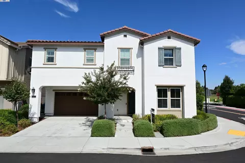 39490 N Darner Dr, Newark, CA 94560