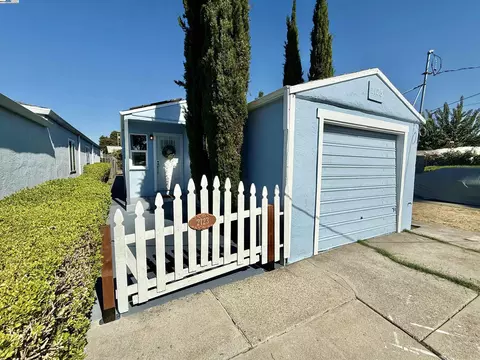 2123 104th Ave, Oakland, CA 94603