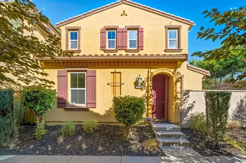 3005 Vittoria Loop, Dublin, CA 94568 photo 1