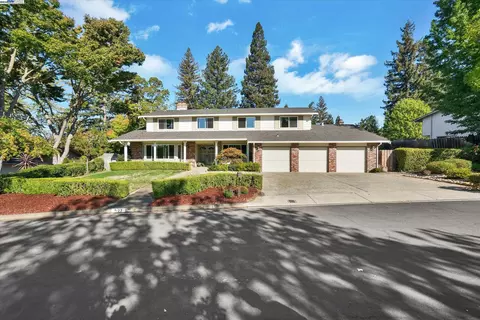 23 Tracy Ct, Alamo, CA 94507