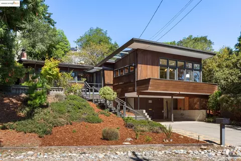 605 Plateau Dr, Kensington, CA 94708 photo 1