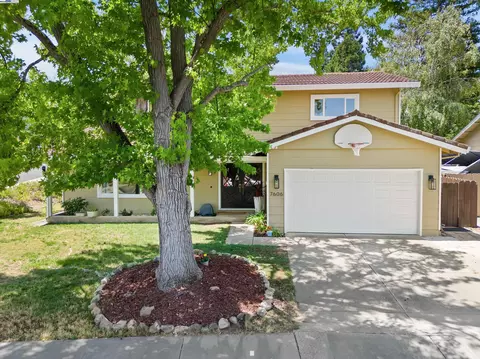 7606 Desertwood Ln, Pleasanton, CA 94588