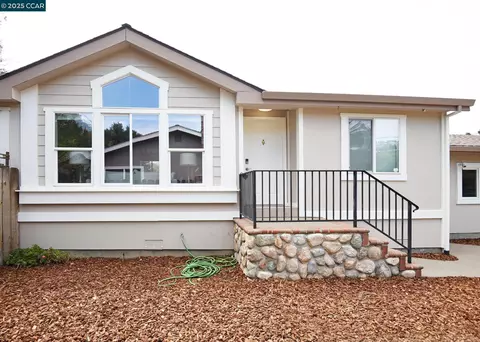 626 E St, Martinez, CA 94553 photo 1