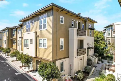 475 Landeros Dr, San Mateo, CA 94403