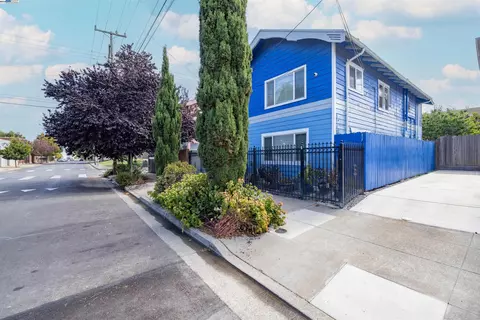 Exterior - 1234 Willow St, Oakland, CA 94607 photo 2 of 10