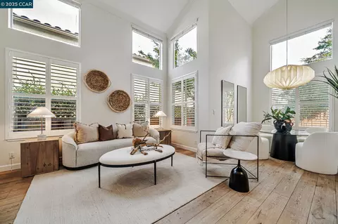 115 Sapphire Ct, San Ramon, CA 94582