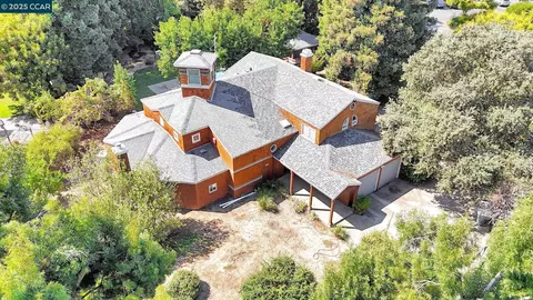 6743 N Dolores, Fresno, CA 93711