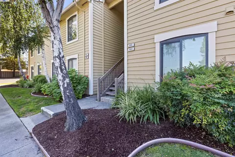655 Center Ave, Martinez, CA 94553 photo 1