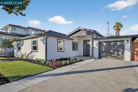 3113 Greer Rd, Palo Alto, CA 94303