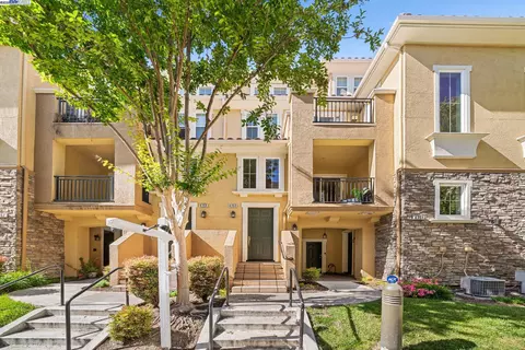 4353 Fitzwilliam St, Dublin, CA 94568 photo 1
