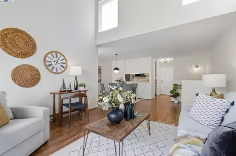 2101 Shoreline Dr #233, Alameda, CA 94501