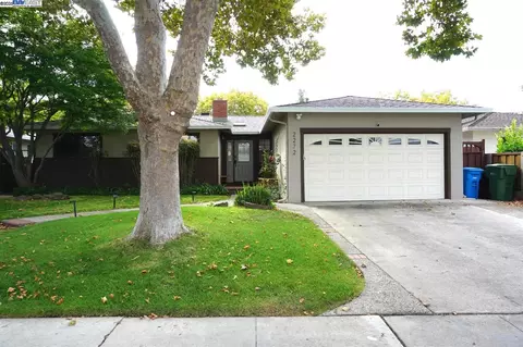 2272 Cabrillo Ave, Santa Clara, CA 95050