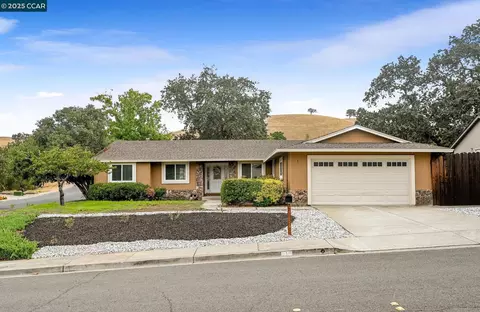 1 Petar Ct, Clayton, CA 94517