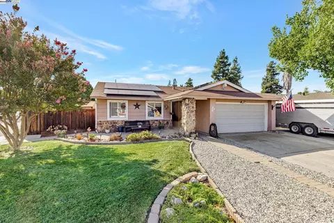 577 Rachelle St, Livermore, CA 94550