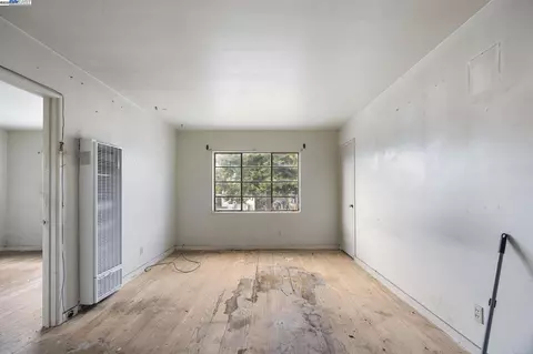 Living - 1450 Ward St, Berkeley, CA 94702 photo 1 of 5