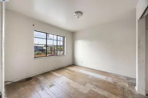 Bedroom - 1450 Ward St, Berkeley, CA 94702 photo 3 of 4