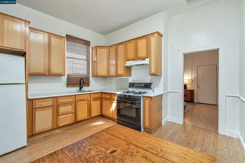 1525 3rd St, Oakland, CA 94607 photo 1