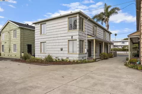 2774 Sacramento St, Berkeley, CA 94702 photo 7