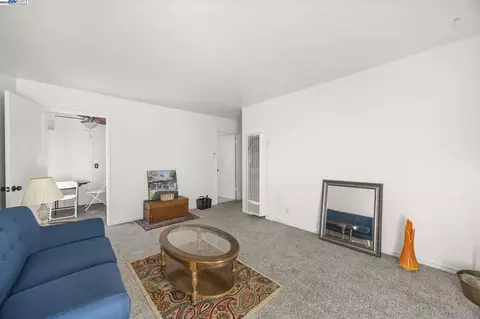 Living - 2790 Sacramento St, Berkeley, CA 94702 photo 1 of 2