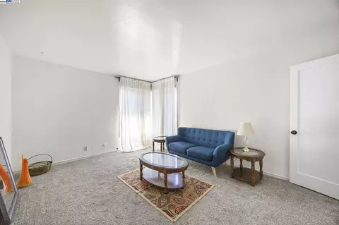 Living - 2790 Sacramento St, Berkeley, CA 94702 photo 2 of 2