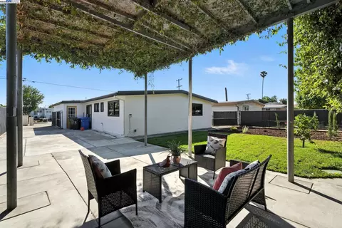 36686 Charles St, Newark, CA 94560 photo 1