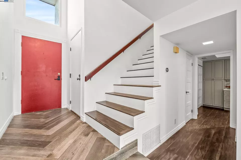Entry Way - 34917 Sea Cliff Ter, Fremont, CA 94555 photo 2 of 2