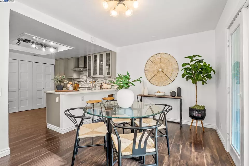 Dining - 34917 Sea Cliff Ter, Fremont, CA 94555 photo 1 of 2