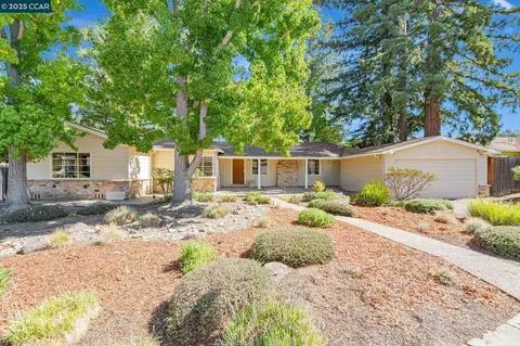 828 Rosedale Ave, Lafayette, CA 94549