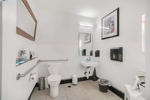 2110 Ashby Ave, Berkeley, CA 94705 photo 11