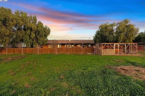 21021 Reeve Rd, Tracy, CA 95304 photo 39