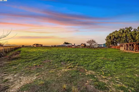 21021 Reeve Rd, Tracy, CA 95304 photo 37