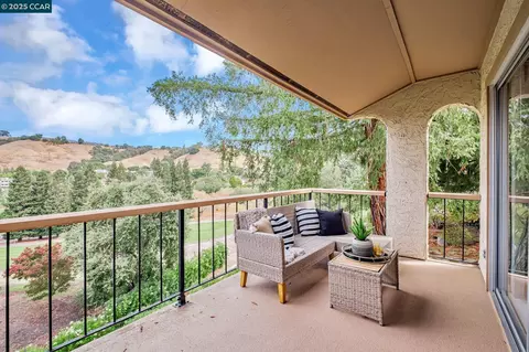 4021 Terra Granada Dr #1B, Walnut Creek, CA 94595