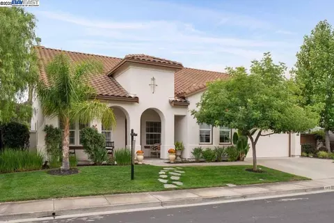 960 Maplegate Ct, Concord, CA 94521 photo 1